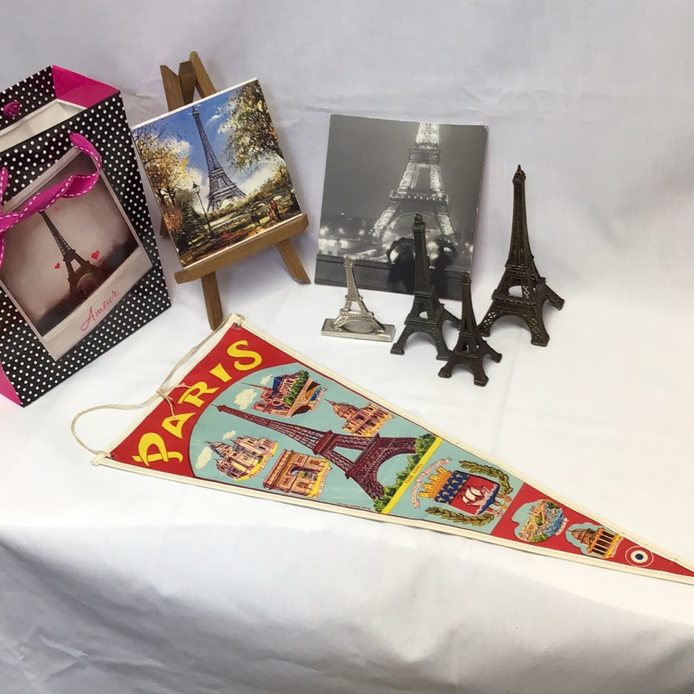 Vintage Paris collection pennant & Eifle Tower retro collectible souvenirs🌹